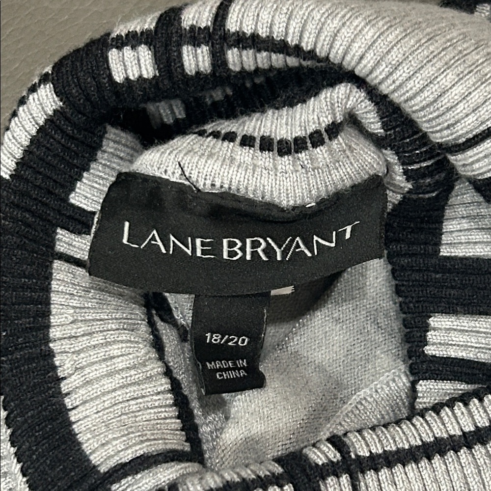 Lane Bryant Plaid Turtleneck Sweater size 18/20 - Picture 2 of 6